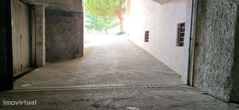 Garagem Lamego - Urgente - Negociável - Grande imagem: 5/11
