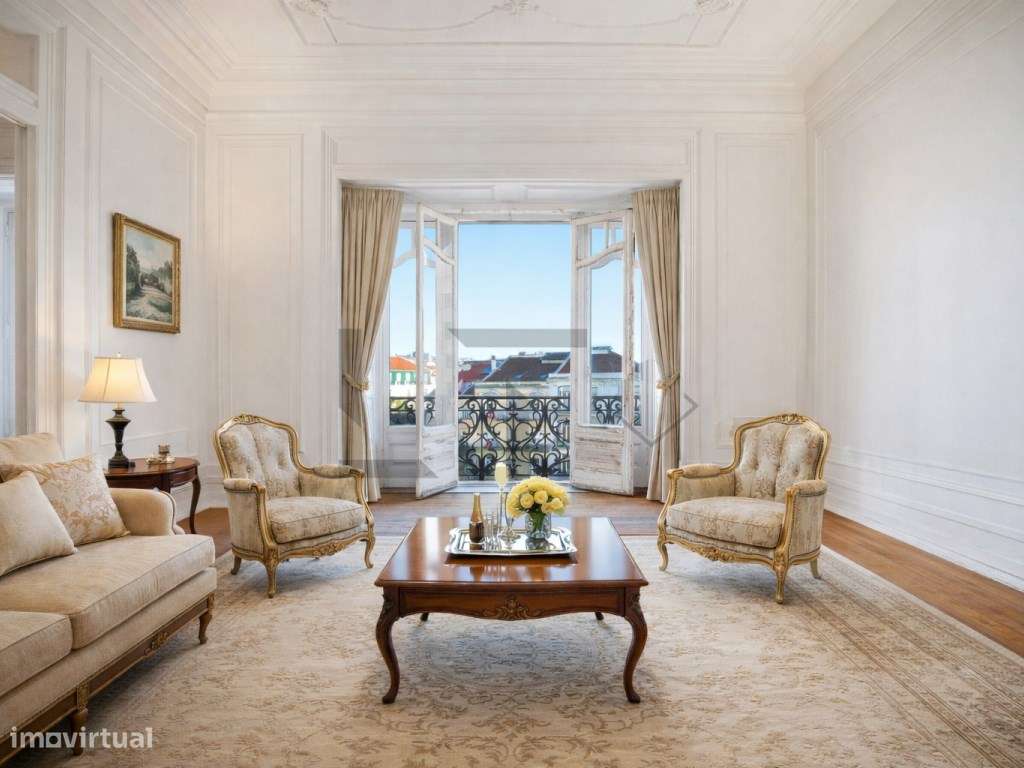 Apartamento T5 em Prédio de Charme Classificado, para Venda, na Rua... - Grande imagem: 4/32