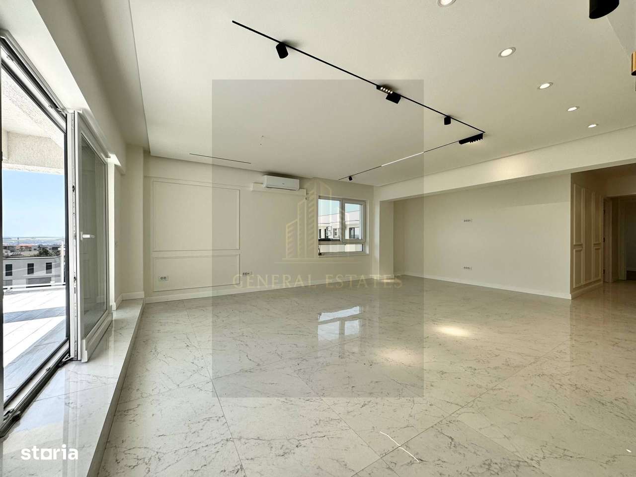 Vânzare Penthouse cu Terasă generoasă în Complexul Atrium Garden - Imagine principală: 2/19