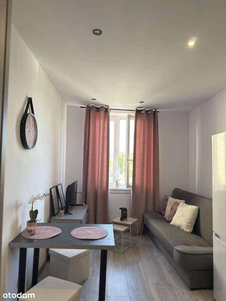 Wyposażona kawalerka w atrakcyjnej lokalizacji!!!-5