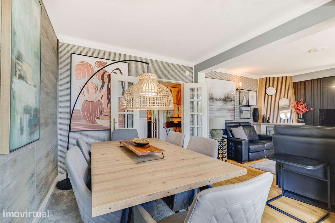 MORADIA T4 COM JARDIM E GARAGEM-16