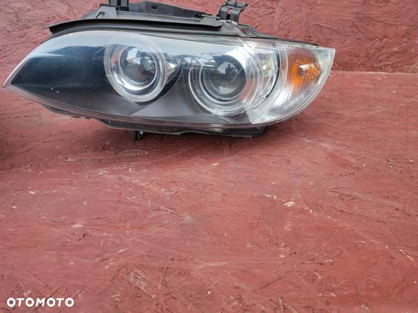 BMW E92 / E93 ORYGINALNY KOMPLET LAMP XENON PRZÓD (LEWA + PRAWA). O NR: 7 182 509 / 7 182 508 OEM. W BARDZO DOBRYM SANIE EUROPA - 3