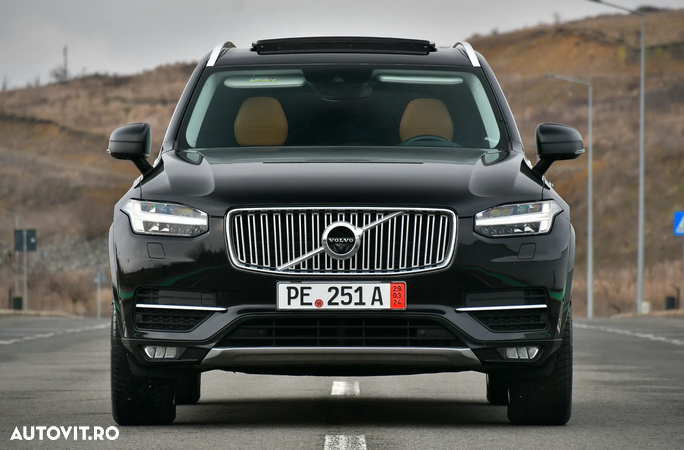 Volvo XC 90 D5 AWD Geartronic Inscription - 4