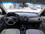 Nissan Almera - 5