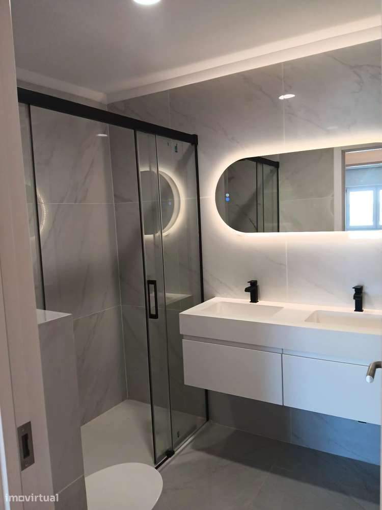 Fantástico Apartamento T4 , com acabamentos de luxo .-38