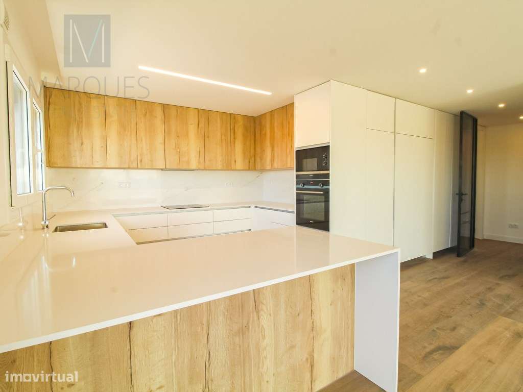 Apartamento T3 com Parqueamento e Arrecadação na Quinta do Desembar...-5