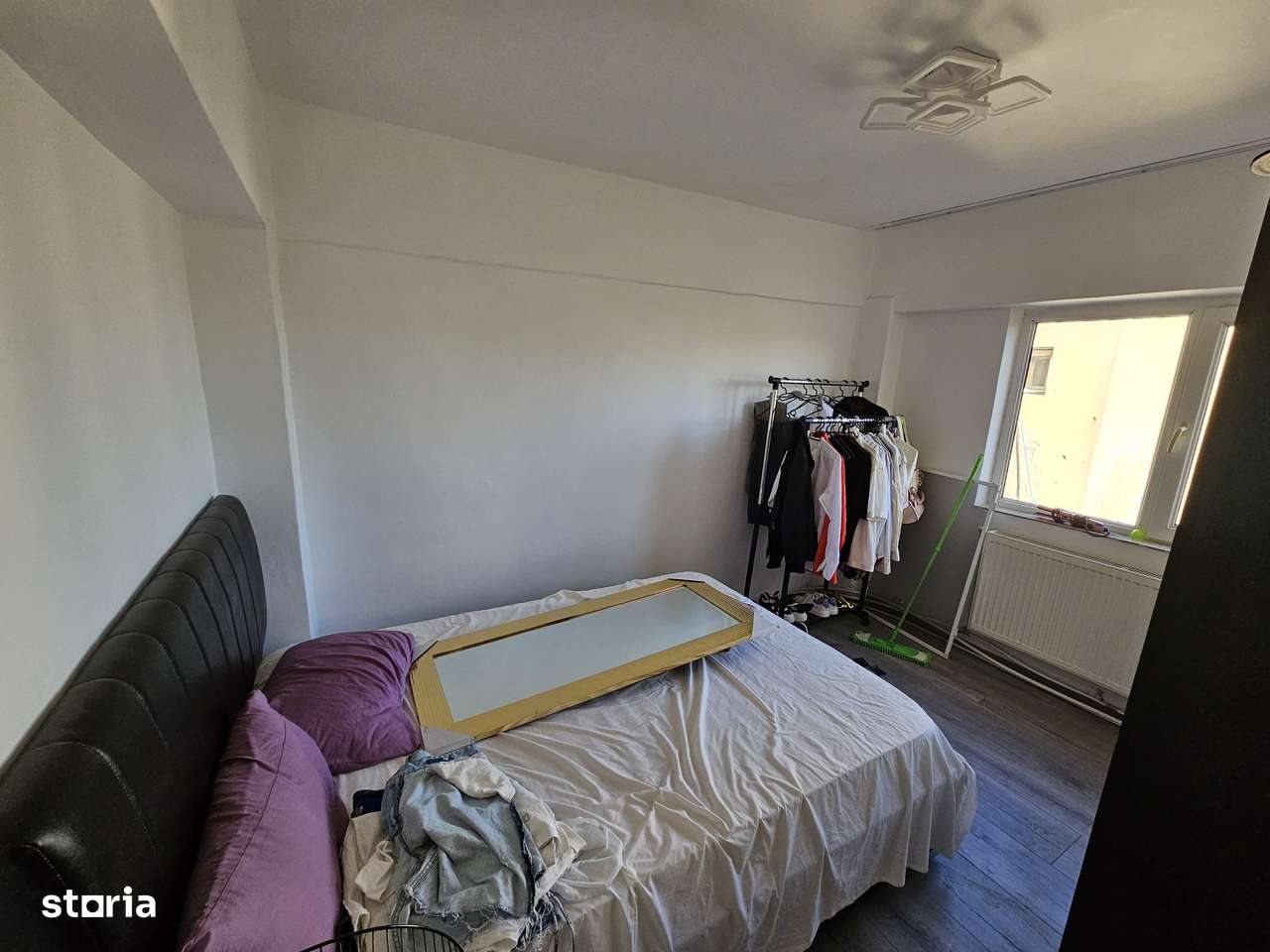 Vand ap cu 2 camere zona policlinica 2-5