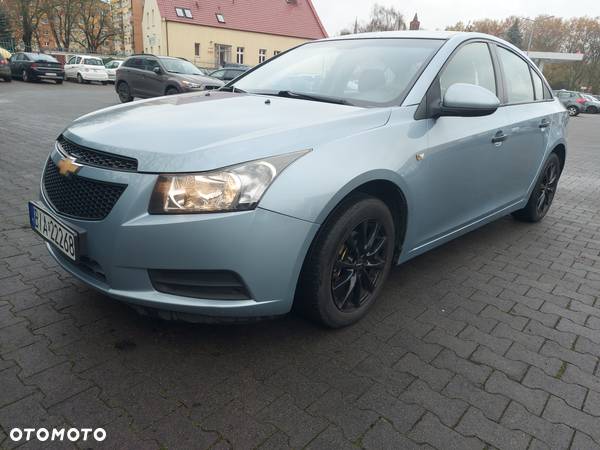 Chevrolet Cruze 1.6 LS - 1