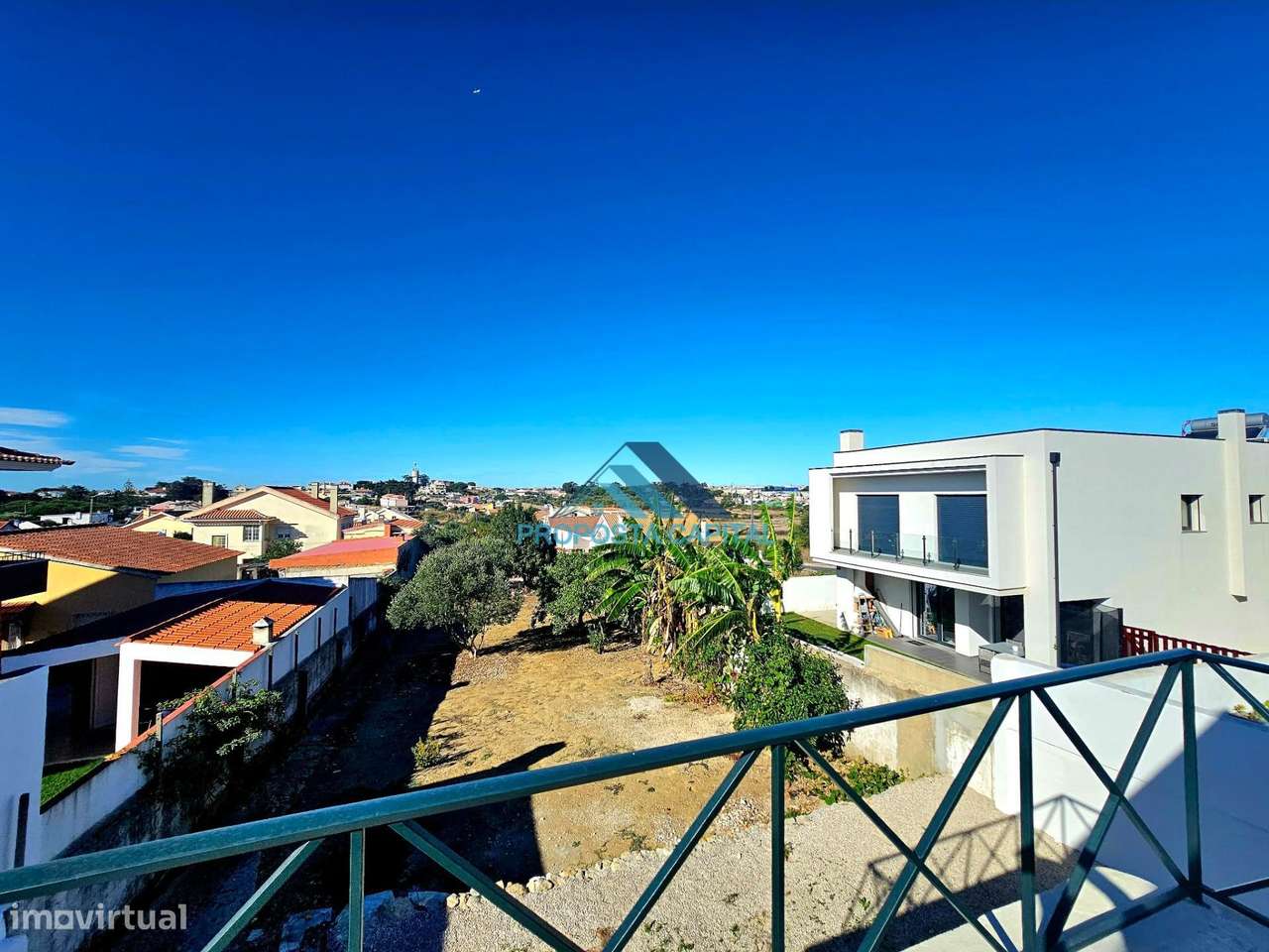 Moradia T4 com excelentes áreas exteriores - Oportunidade Única...-28