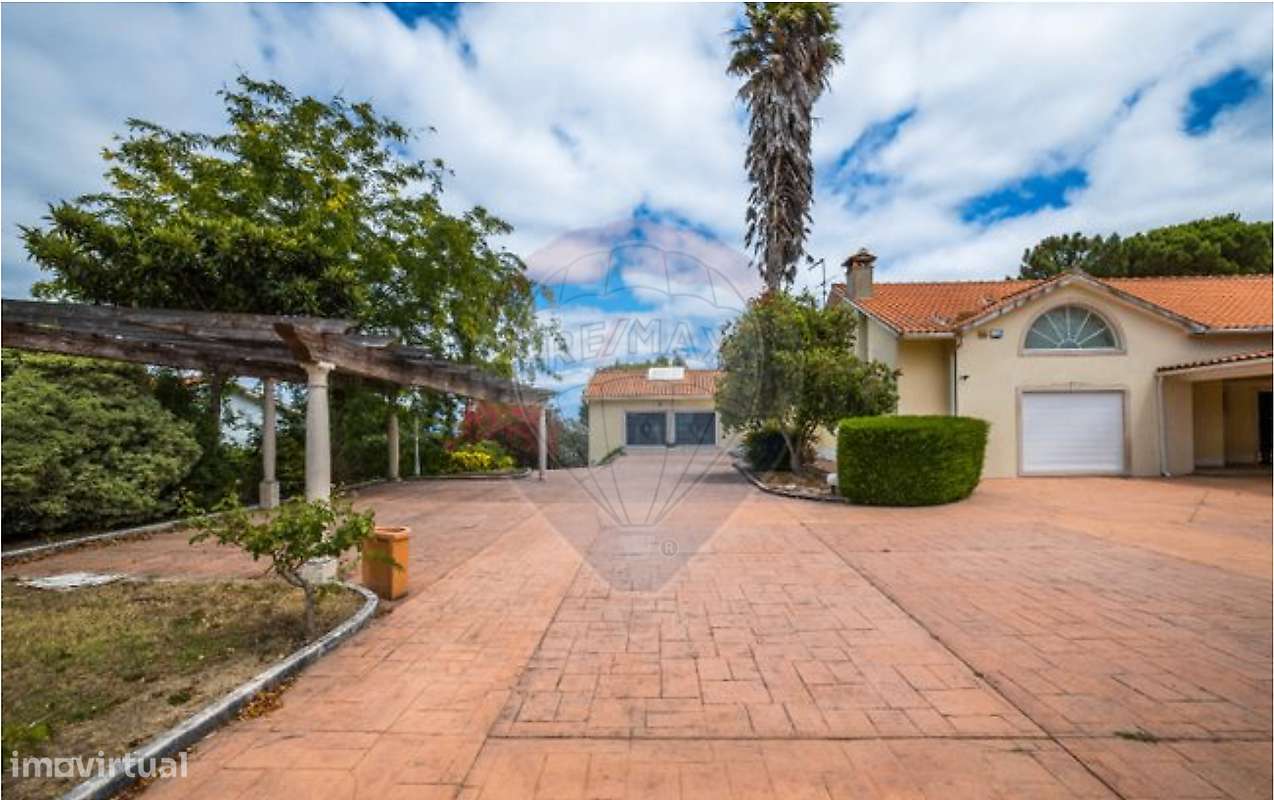 Moradia T6 para venda-33