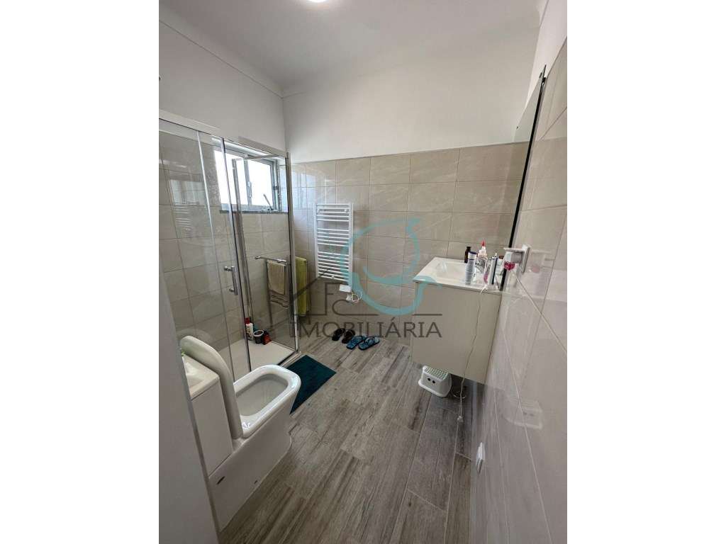 APARTAMENTO T3 À VENDA NA MOITA-9