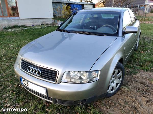 Audi A4 2.0 - 5