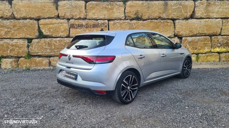 Renault Mégane 1.5 Blue dCi Intens EDC - 2