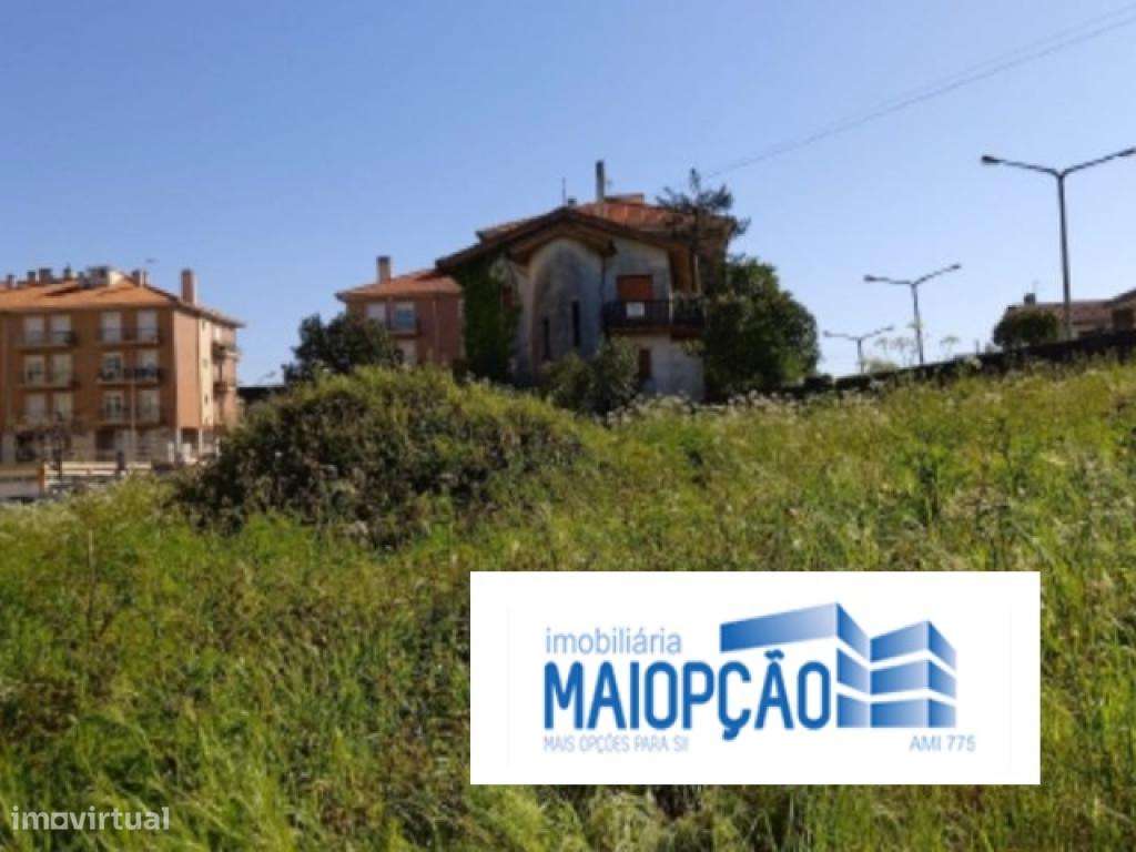 Moradia t4 - Grande imagem: 4/8