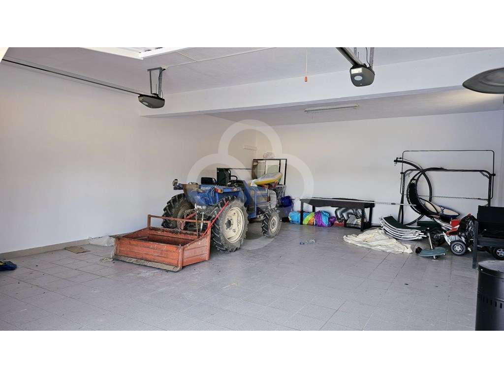 Quinta 2,4 hectares com moradia T5 em Aveiras de Cima Azambuja-18