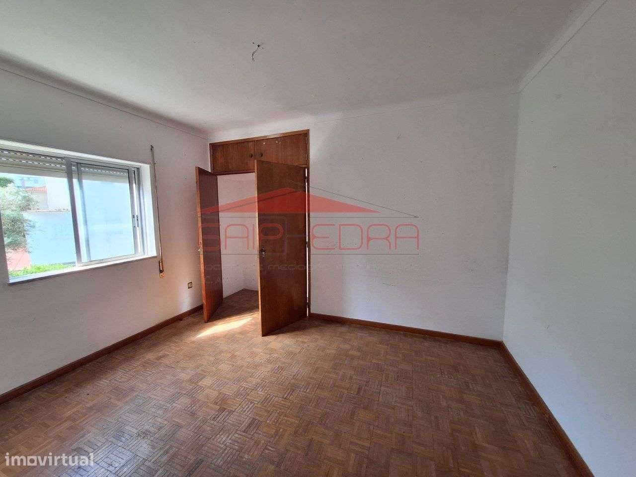 Apartamento T3 com arrumo no sótão no centro da cidade de Gouveia-18