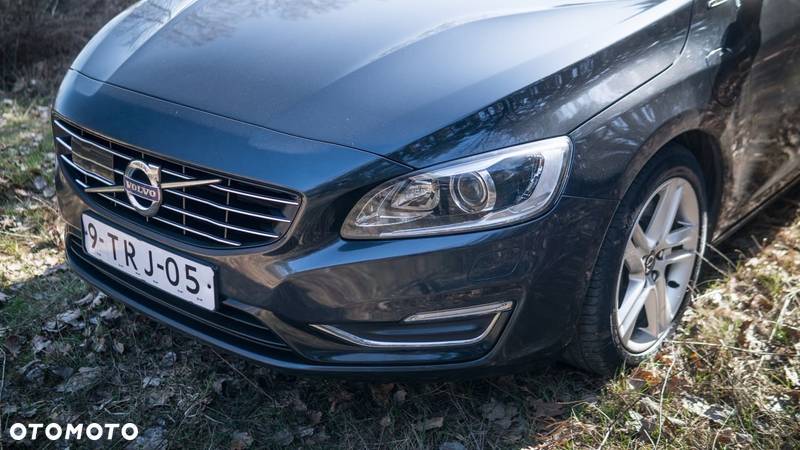 Volvo V60 D6 Plug-In-Hybrid AWD Geartronic Summum - 7