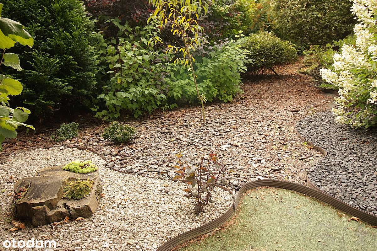 Promnice , nowy dom wolnostojący z pięknym ogrodem , garaż ,-17