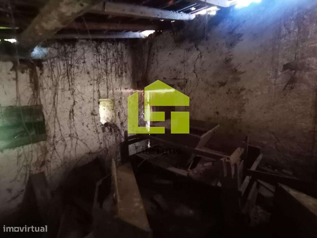 Moradia com Moinho Para Recuperar - Grande imagem: 2/48