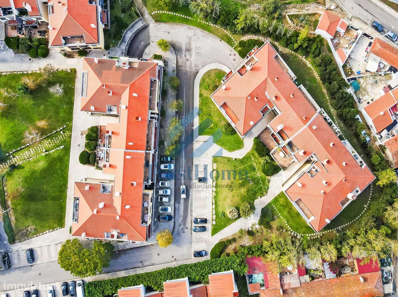 T3 em condomínio privado com dois lugares parqueamento-31