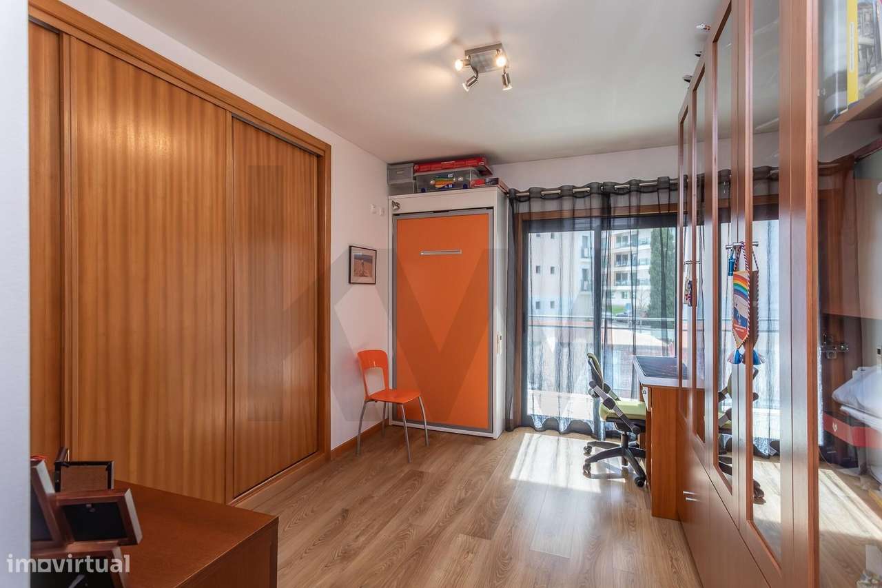 T3 com duas suites e dois lugares de garagem (Box) | Terraços do Marqu-34