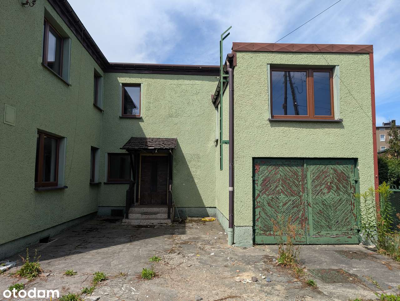 Dom z zapleczem pod działalność-garaże, możliwość 3 mieszkań!-3