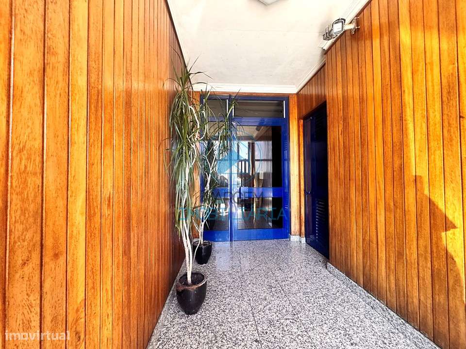 T1 c/ varanda | Praça das Flores – Porto-11