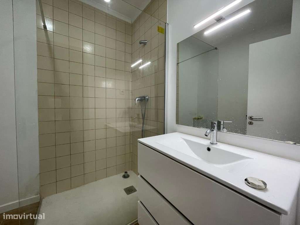 Lote 353 m2 em Redondos - Fernão Ferro-9