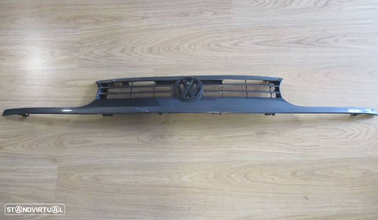 Grelha Frontal Simbolo VW Volkswagen Golf 3 III - 2