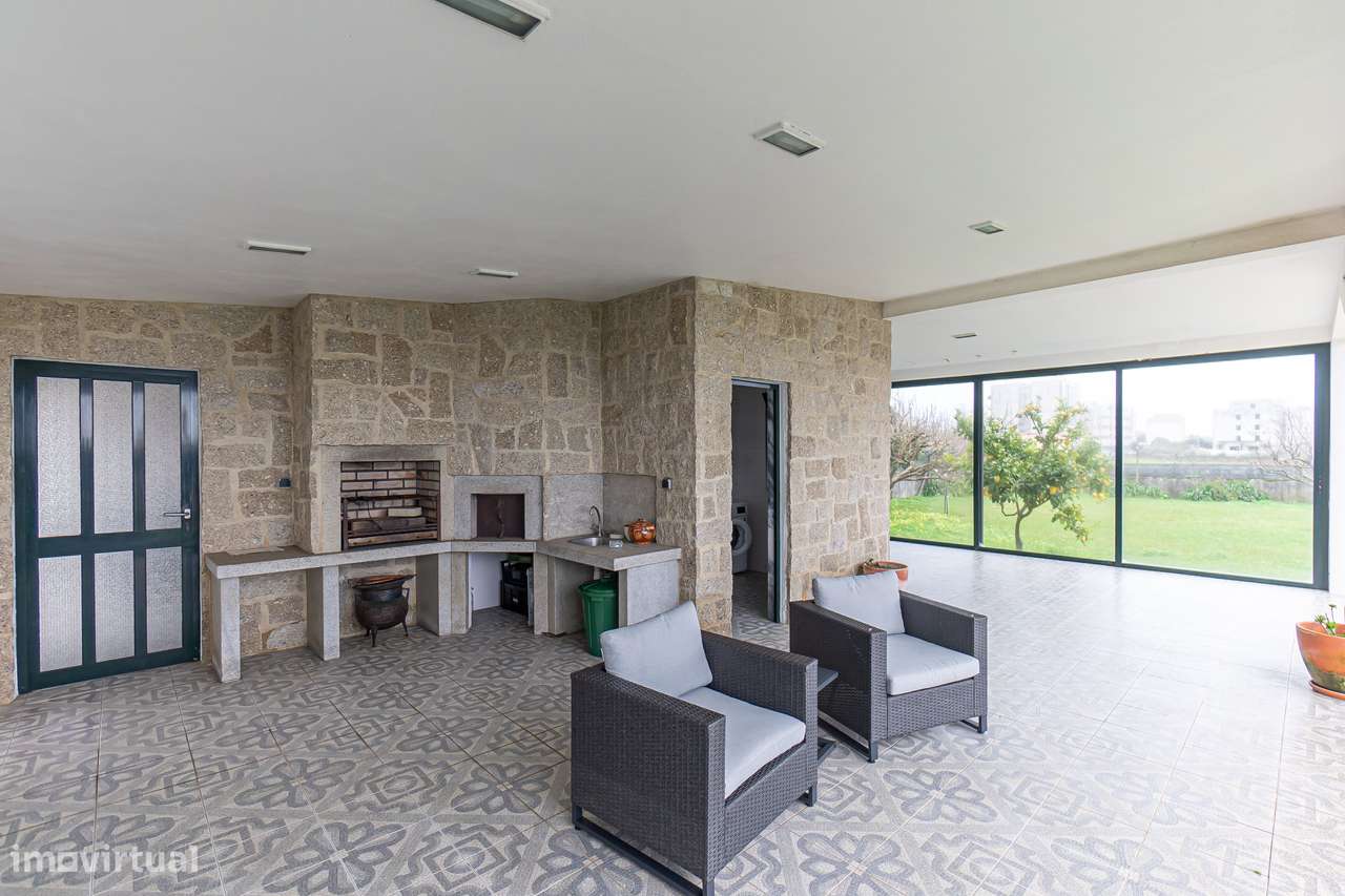 Moradia T3+1 Renovada com Vista Mar | Esmoriz-27