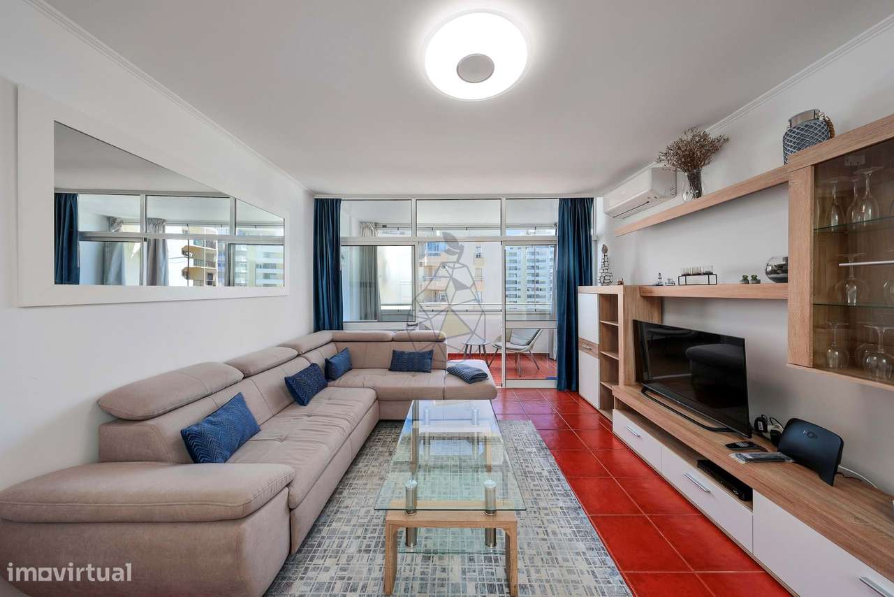 Apartamento T1 com Vista Mar na Praia da Rocha - Grande imagem: 2/47