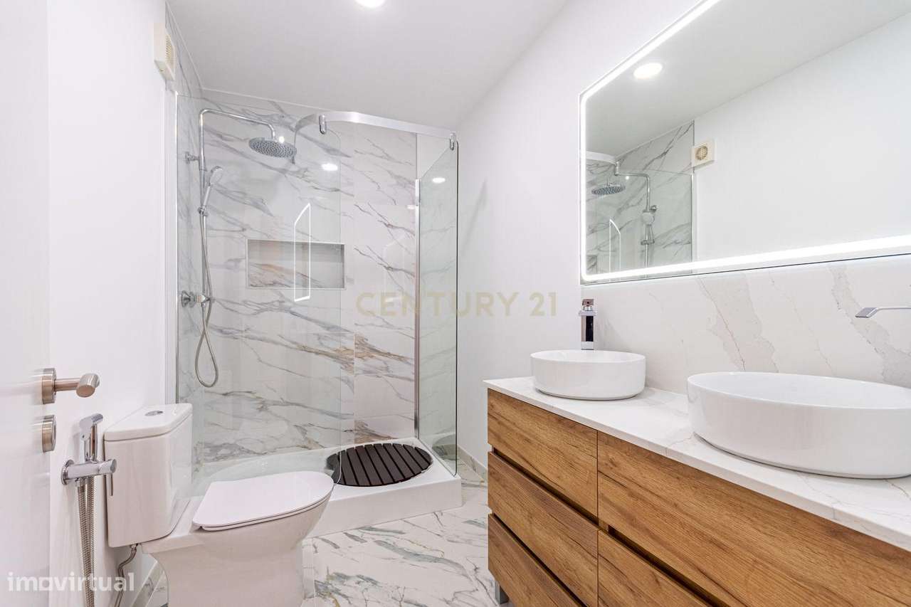 Moradia de charme totalmente renovada com vista aberta sobre vinhas e-29