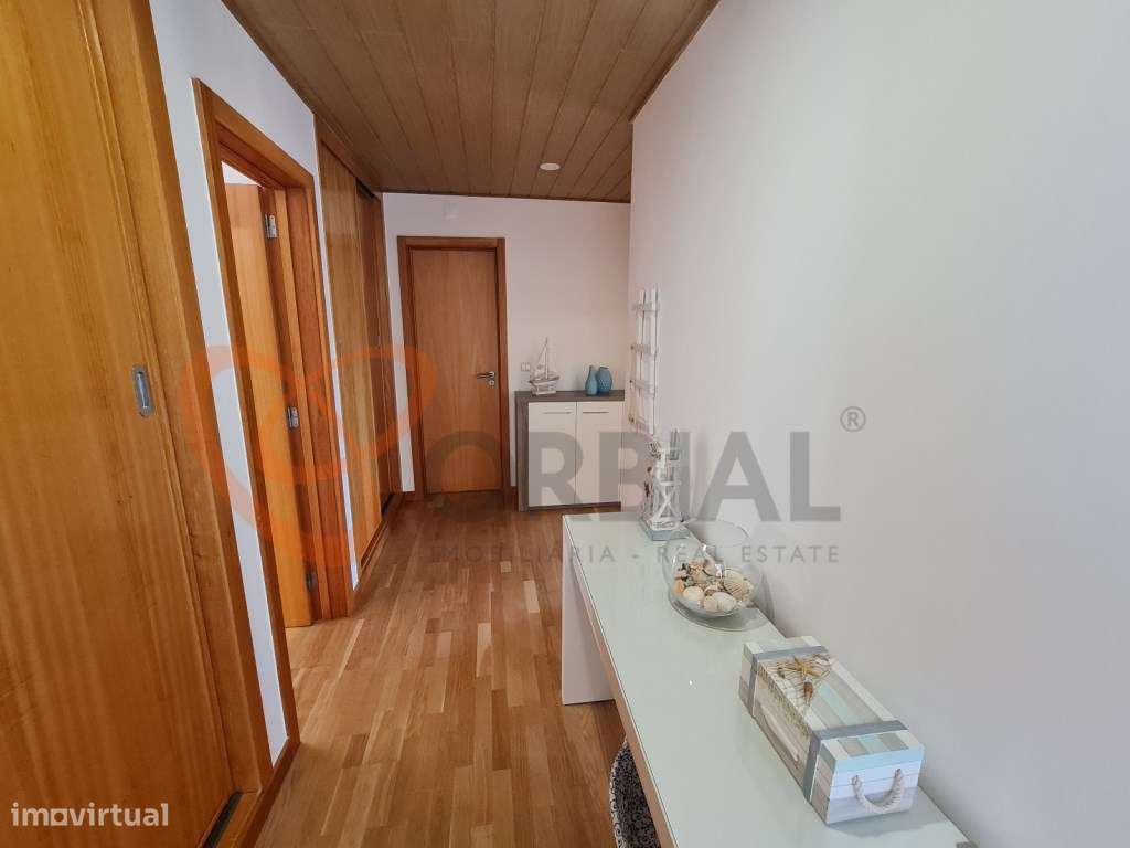 Apartamento T2 para venda na Marina de Albufeira com garagem e pisc... - Grande imagem: 2/26