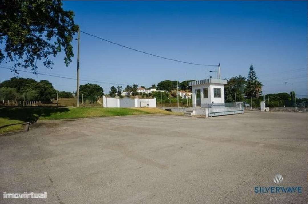 Arrenda-se Terreno c/ 2.320 m2 Sito em Palmela / Volta da Pedra - Grande imagem: 4/4