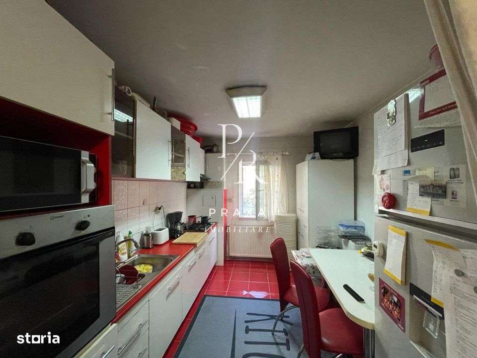 Apartament de 3 camere decomandat, etaj intermediar, garaj, zona Mega - Imagine principală: 5/10