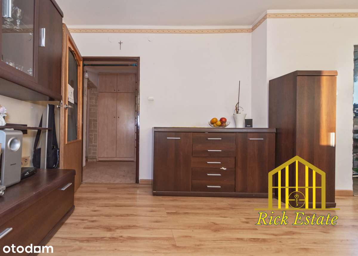 3 pokoje do remontu z prywatnym parkingiem-3