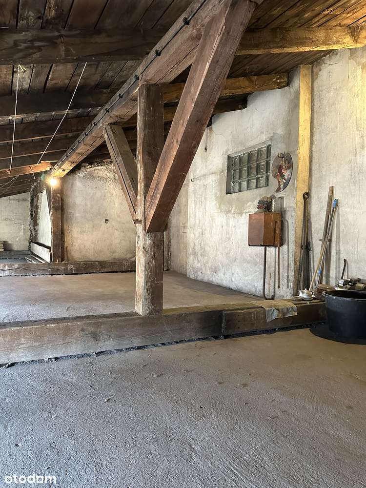 Zamieszkaj w Krakowie w okolicy ulicy Starowiślnej.-12