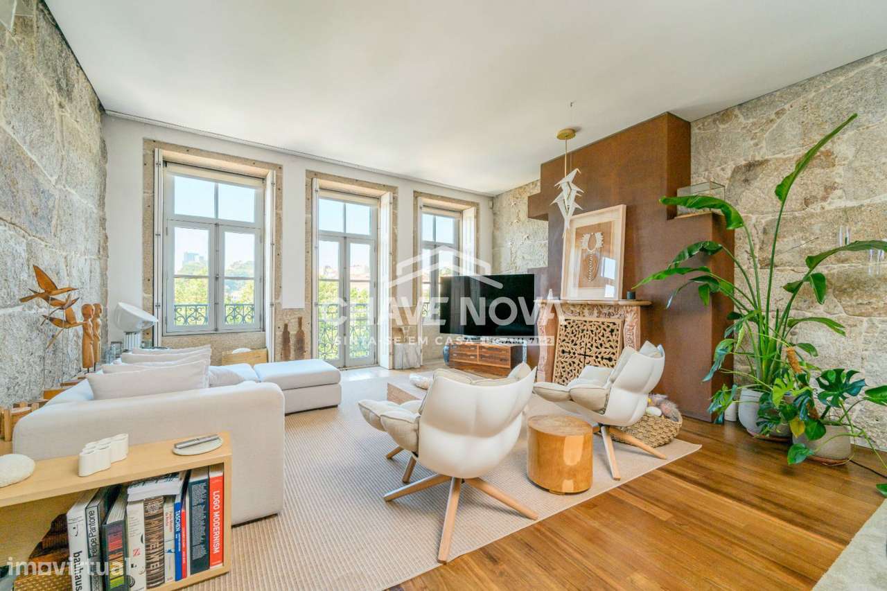 Moradia Geminada V4 c/ Piscina e Vistas Desafogadas sobre o Rio Douro - Grande imagem: 4/25