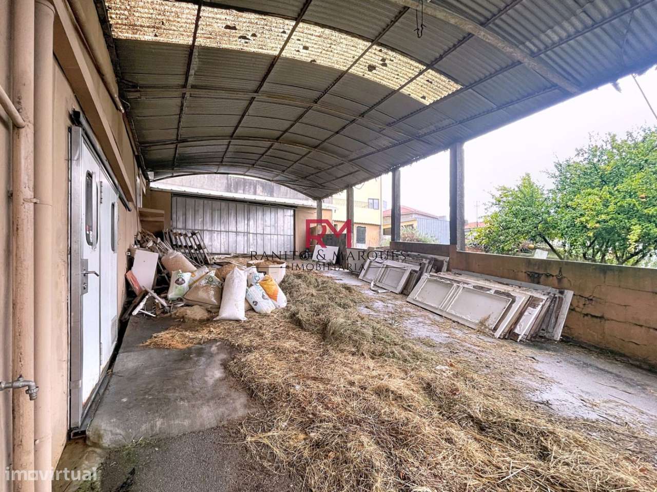 MORADIA T5 COM ESPAÇO COMERCIAL | CAMPO, VALONGO-21