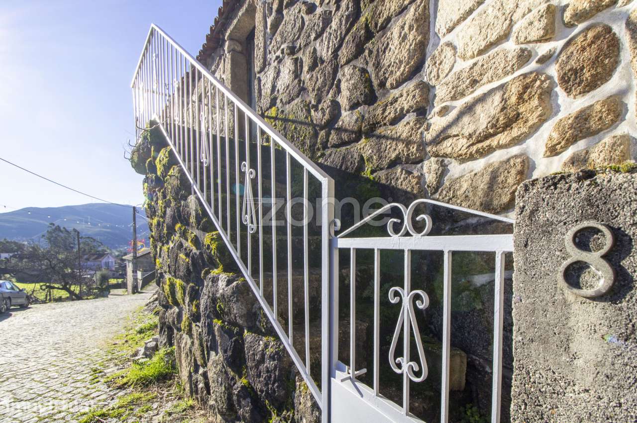 Moradia para restauro em Cabril, Montalegre - Grande imagem: 4/31