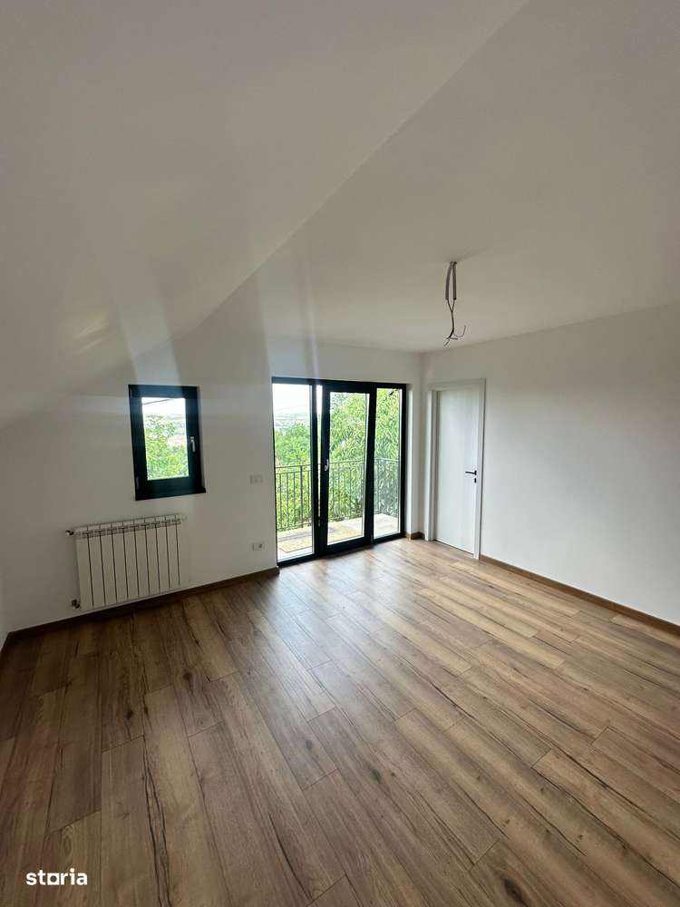 Casa cu 4 camere Vladiceni-12