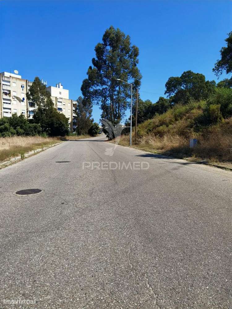 Terreno urbano com Projeto Aprovado para Moradia de Luxo - Santarém - Grande imagem: 4/22