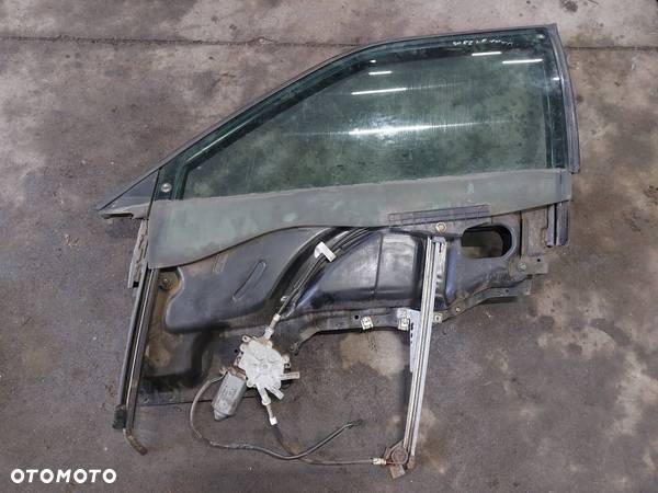 MECHANIZM SZYBY LEWY PRZÓD SZYBA RAMKA AUDI 80 B4 - 1