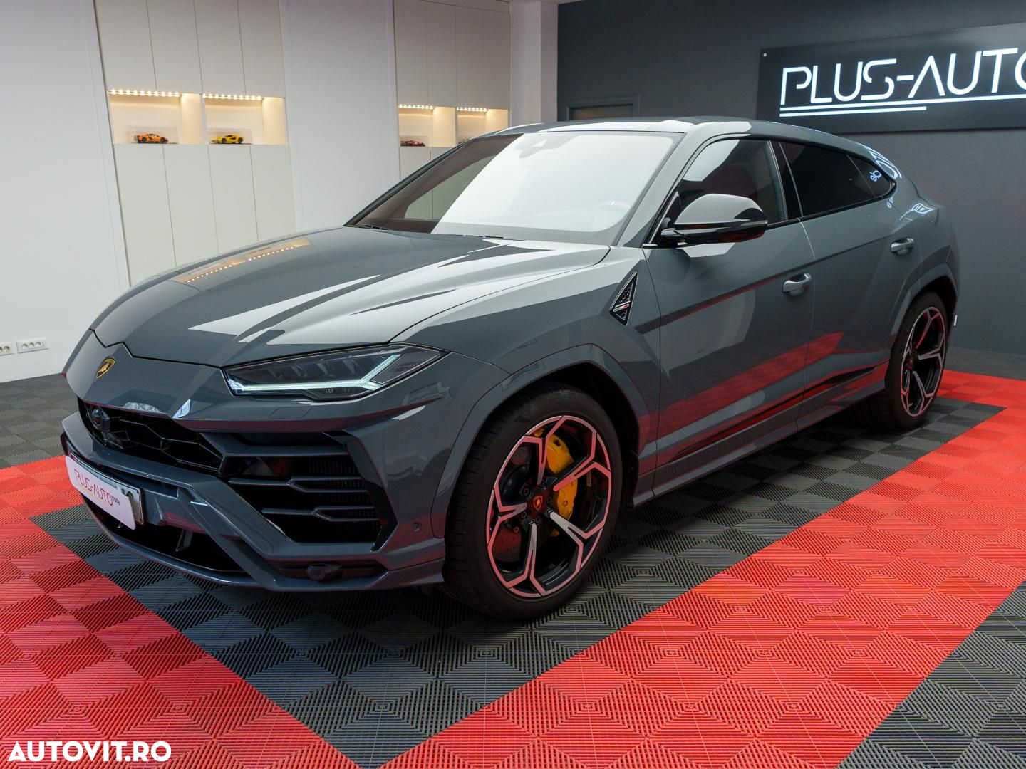 Lamborghini URUS - 9