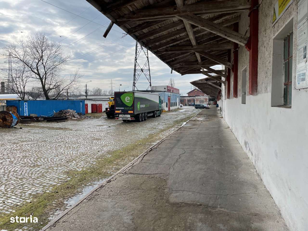 Inchiriem hale depozitare / productie zona port - Imagine principală: 3/12