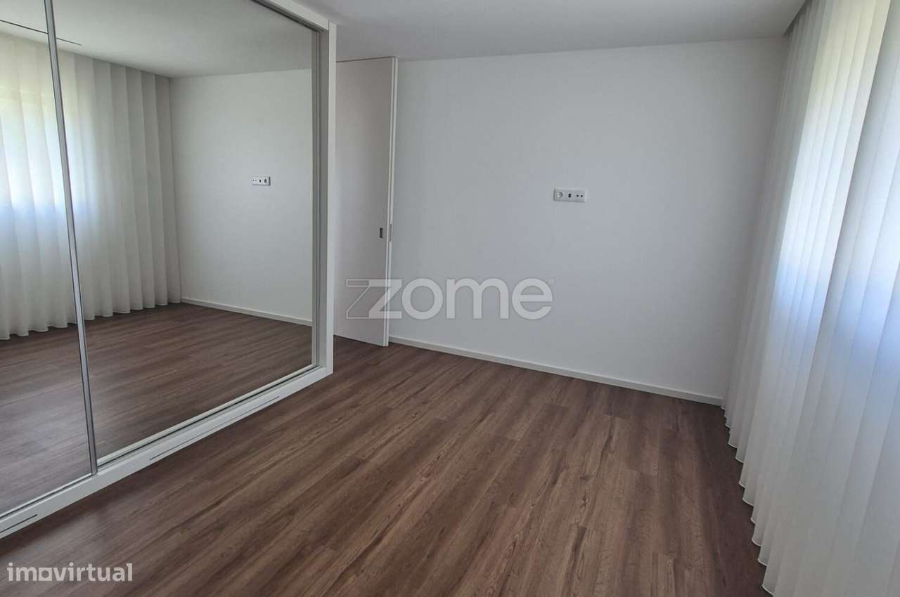 Moradia T3 Semi-Nova em Lanhas, Vila Verde-36