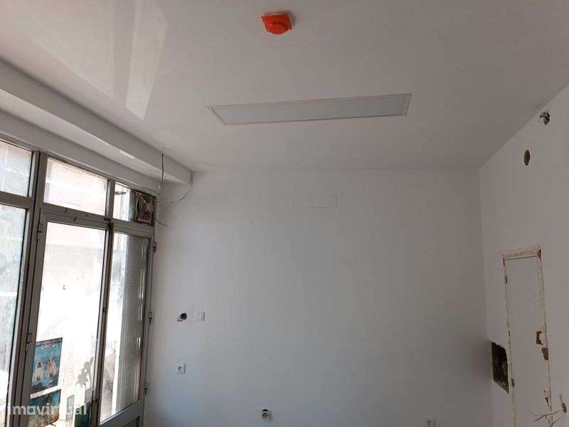 Loja Escritório em Av. José Elias Garcia (QUELUZ ) - Grande imagem: 5/7