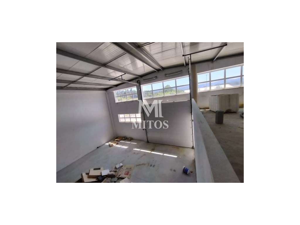 Armazém industrial para arrendamento em Fragoso - Grande imagem: 5/11