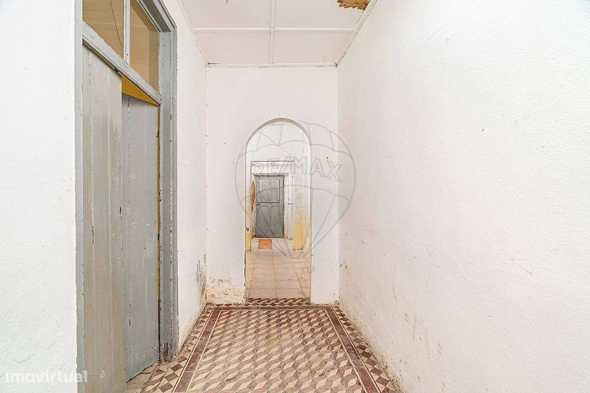 Moradia T2 para venda-7