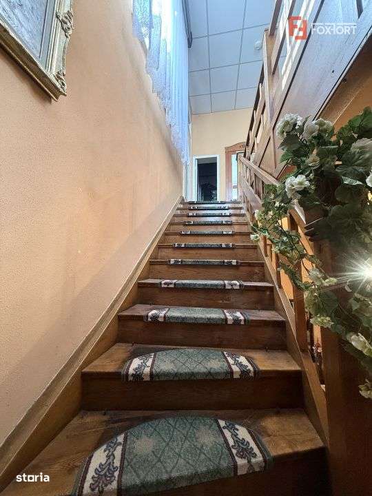 Spatiu de birou sau rezidential, P + 1E, 186 mp in centrul orasului - Imagine principală: 4/9